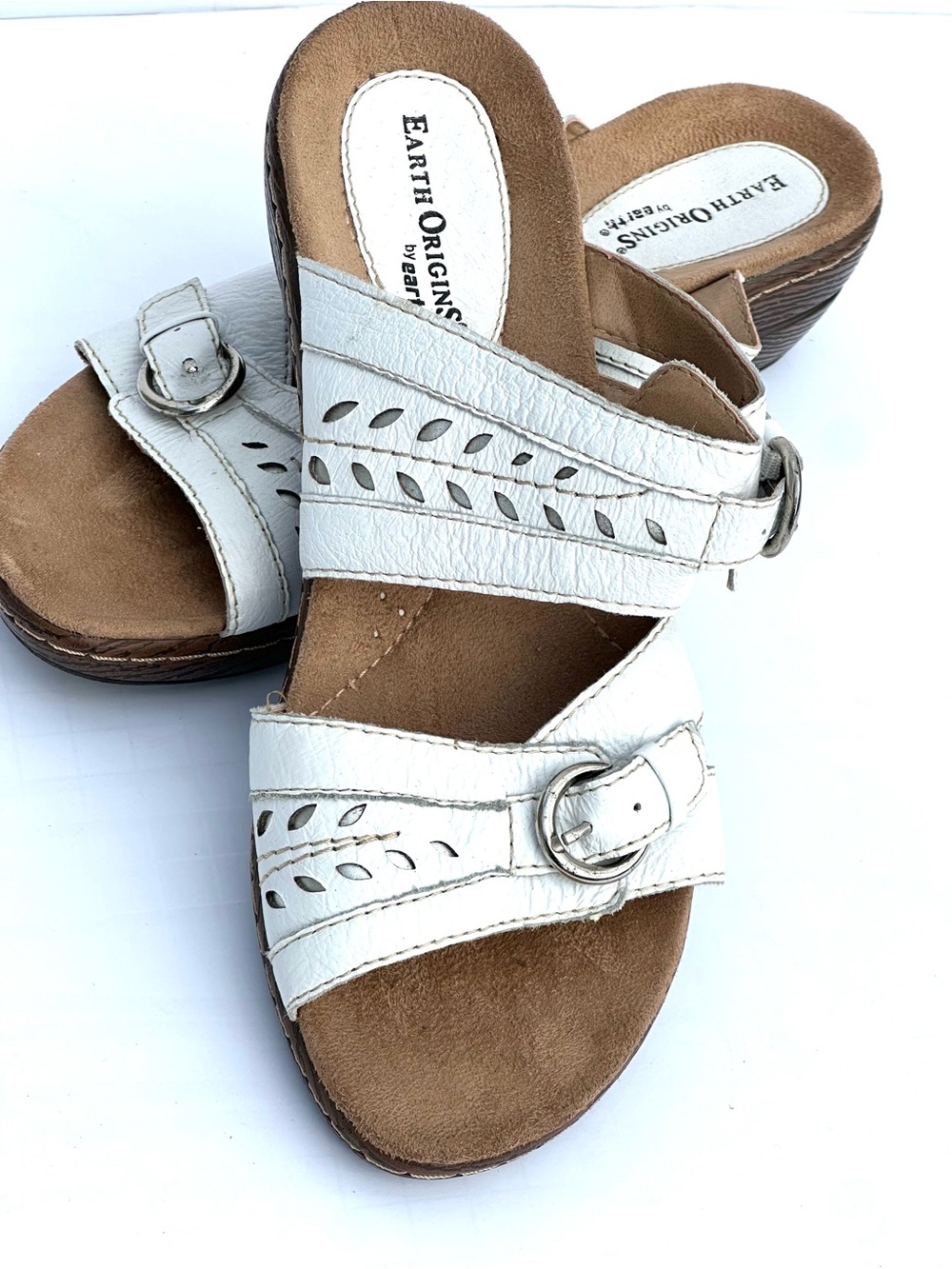 Earth Origins White Leather Comfort Wedge Sandals Size 9M